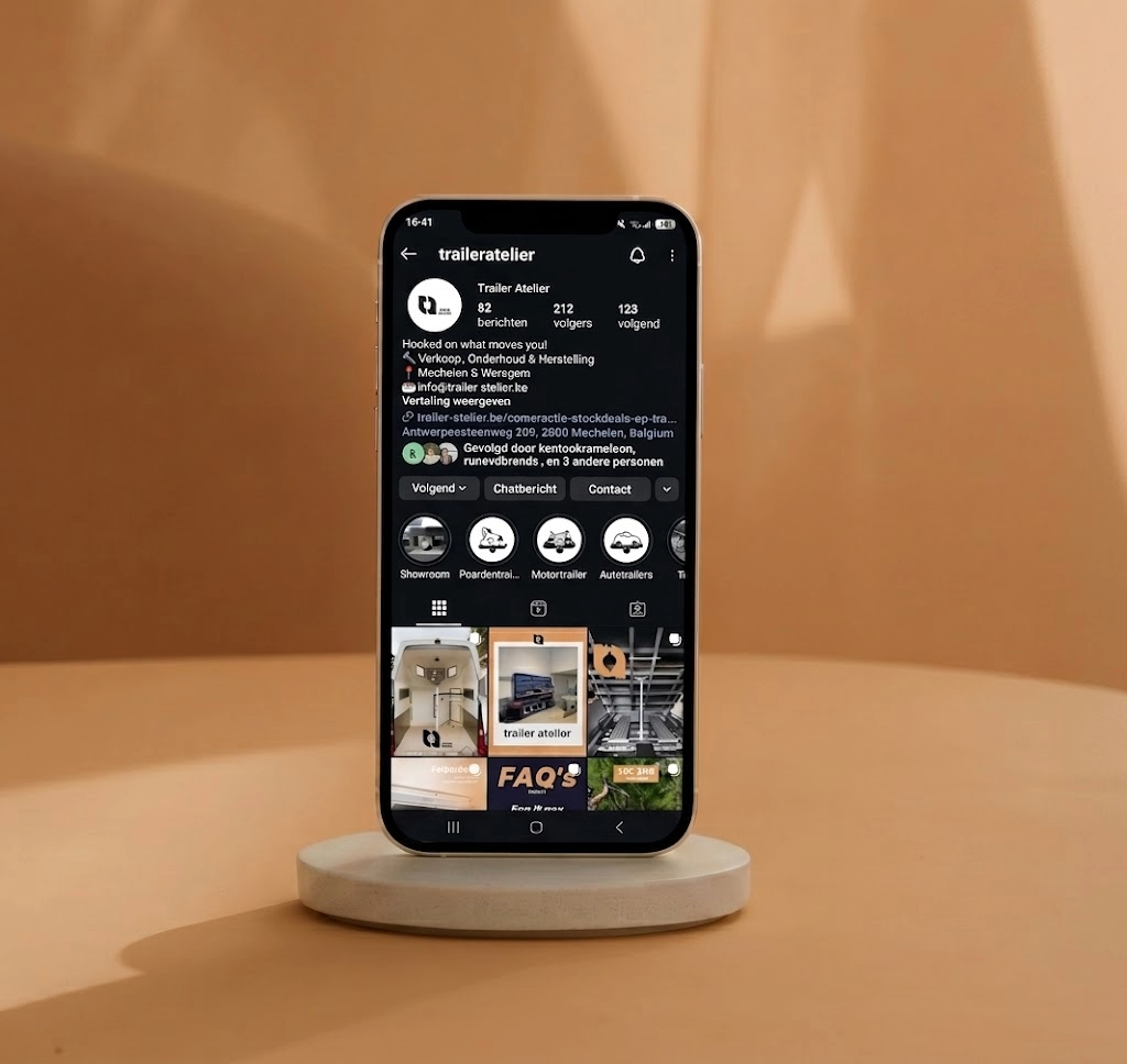 Sociale media mockup Trailer Atelier – Instagram en Facebook content door Kantoor Kameleon